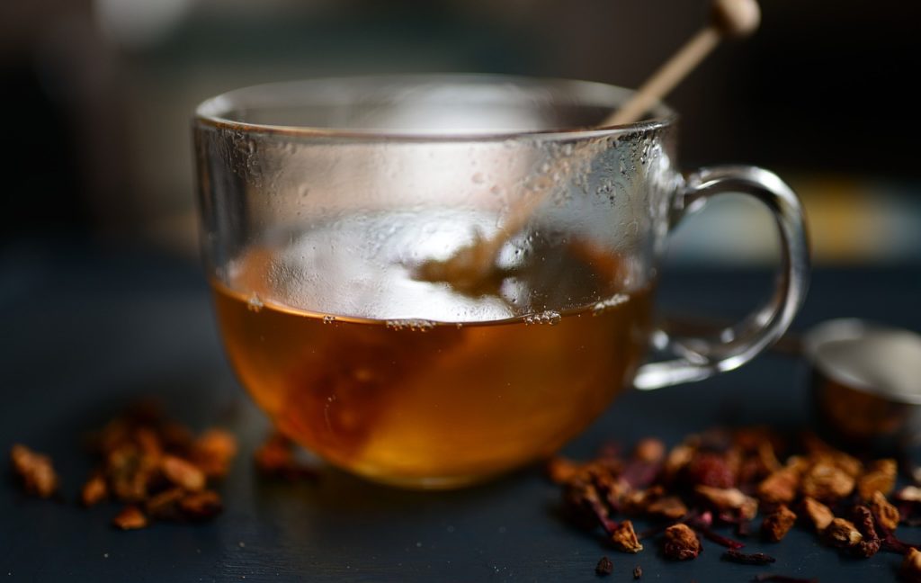 L-theanine is an amino acid that occurs naturally in tea leaves. It promotes relaxation & stabilizes cognitive function influenced by stress hormones.